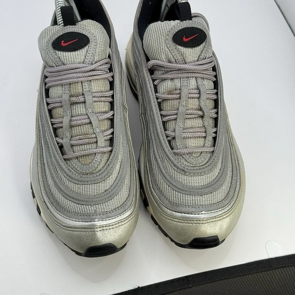 Nike pre owned